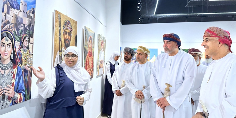 افتتاح معرض الفنون التشكيلية “إبهار” بشمال الباطنة