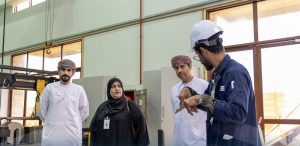 IMG_0059-1-300x146 جامعة صحار تستقبل وفد مؤسسة جسور لبحث سبل تعزيز التعاون والشراكة