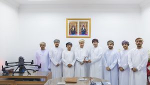 IMG_0181-300x170 محافظ شمال الباطنة يستعرض تقنيات الذكاء الاصطناعي والطائرات المسيرة
