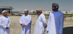 IMG_4462-300x139 والي صحار يطّلع ميدانيًا على سير العمل في مشروع الواجهة البحرية بمجيس