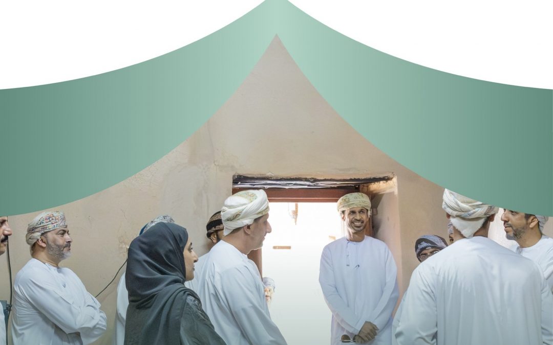 وزير التراث والسياحة يطلع على المشاريع التنموية والمواقع التراثية بشمال الباطنة