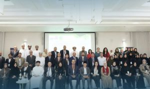 IMG_4539-300x178 جامعة صحار تشارك بمشروع الصالة الرياضية الخضراء في RAIEICHA-26