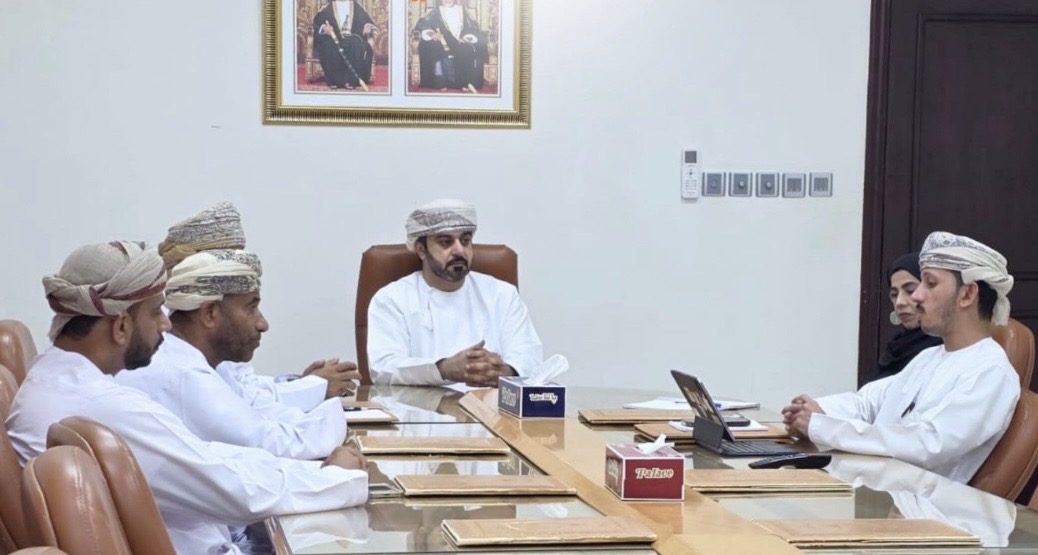 “خليك واعي” تعقد لقاءً تشاركيًا مع لجنة سنن البحر بالسويق